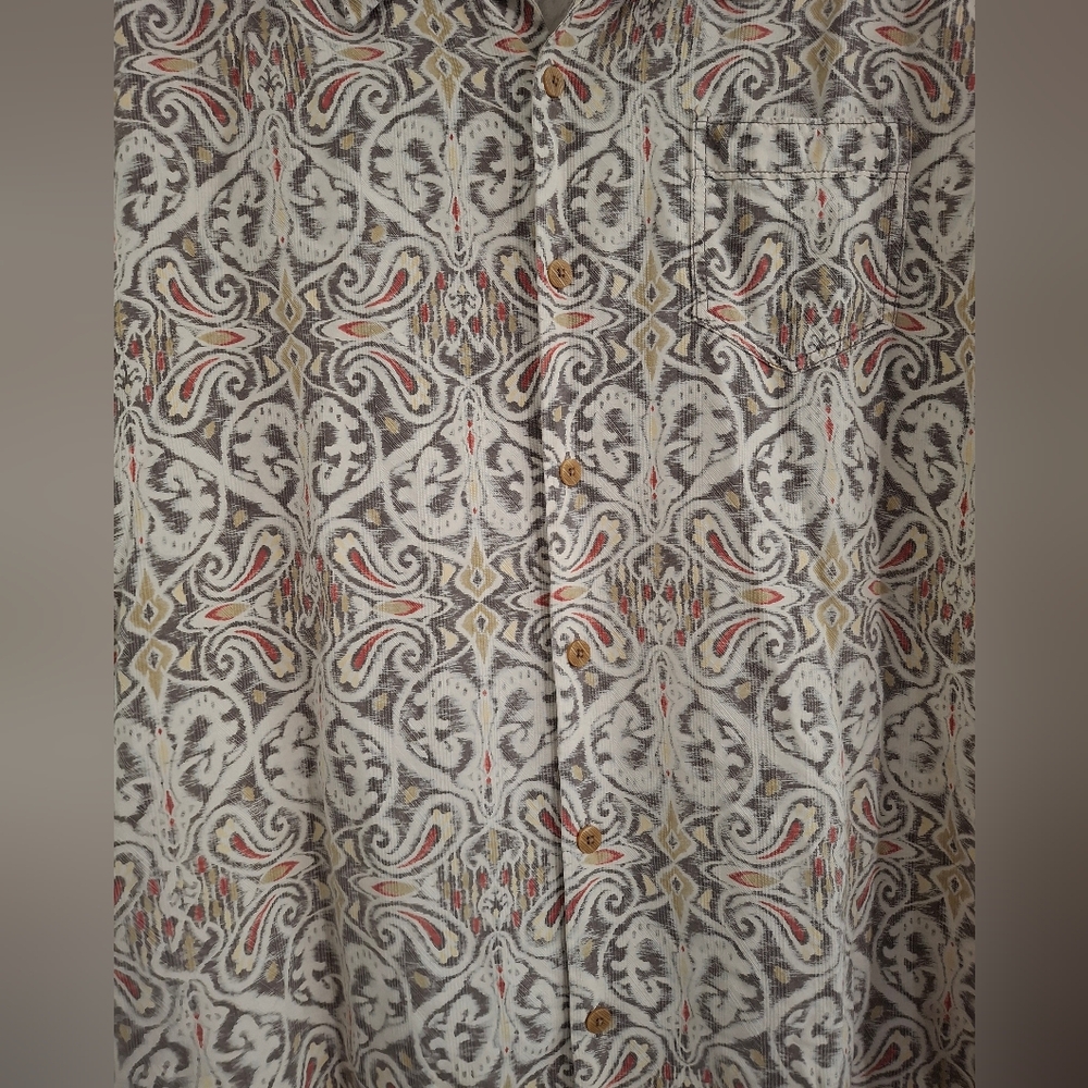 Tommy Bahama Shirt  Beige Paisley Silk  Loop Collar Hawaiian - Picture 2 of 9